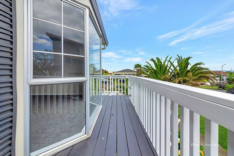 Photo of property in 22 Greenstone Place, Clover Park, Auckland, 2019