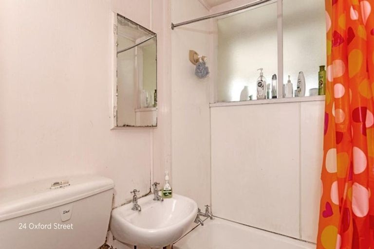 Photo of property in 24 Oxford Street, Kaiti, Gisborne, 4010