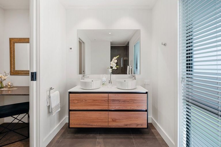 Photo of property in 12 The Fairways, Kinloch, Taupo, 3377