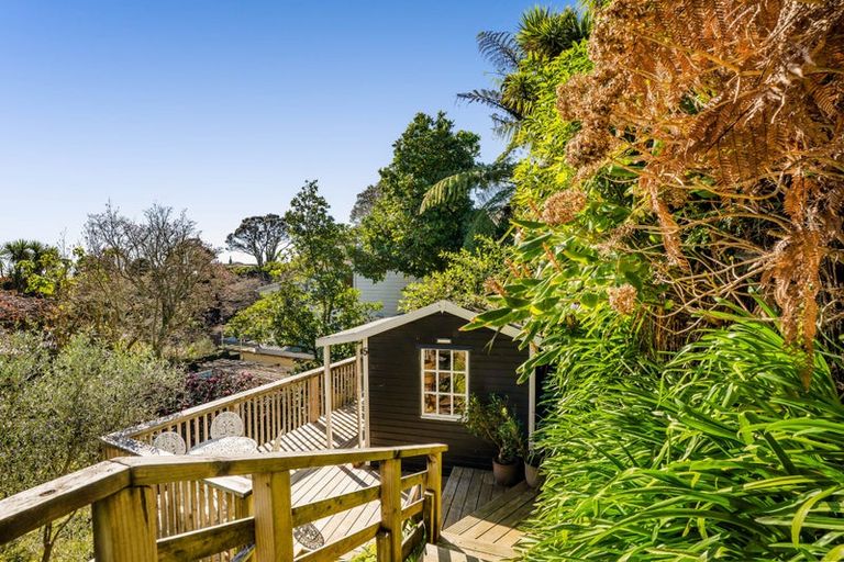 Photo of property in 5 Rogan Street, New Plymouth, 4310