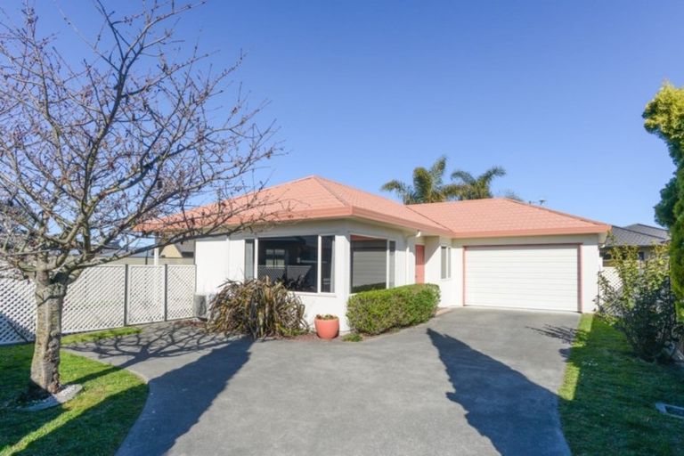 Photo of property in 6 Newbury Place, Taradale, Napier, 4112