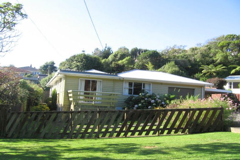 Photo of property in 26 Mahoe Street, Tawa, Wellington, 5028