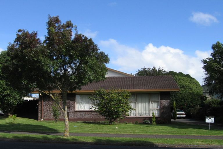 Photo of property in 1/23 Butley Drive, Farm Cove, Auckland, 2012