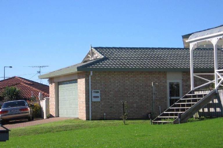 Photo of property in 7 Burnside Court, Rosedale, Auckland, 0632