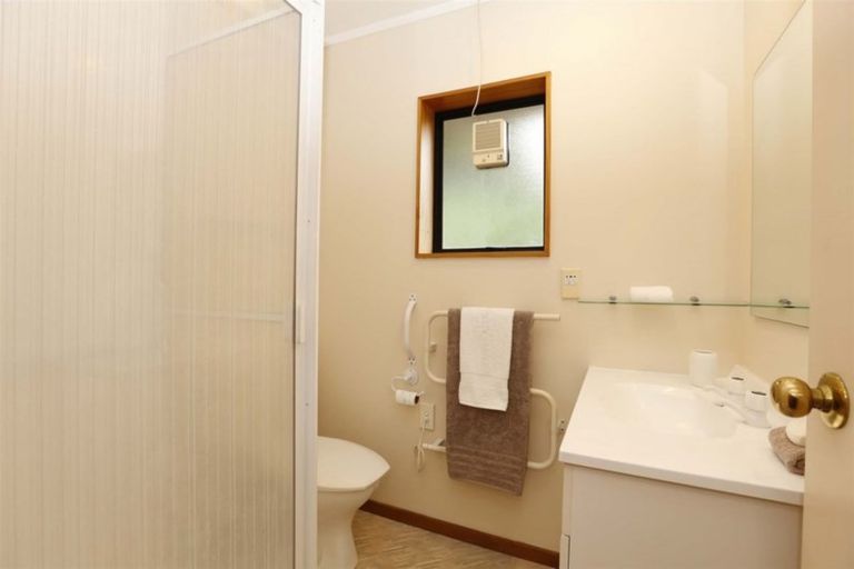 Photo of property in 22 Johnsview Terrace, Hillcrest, Hamilton, 3216