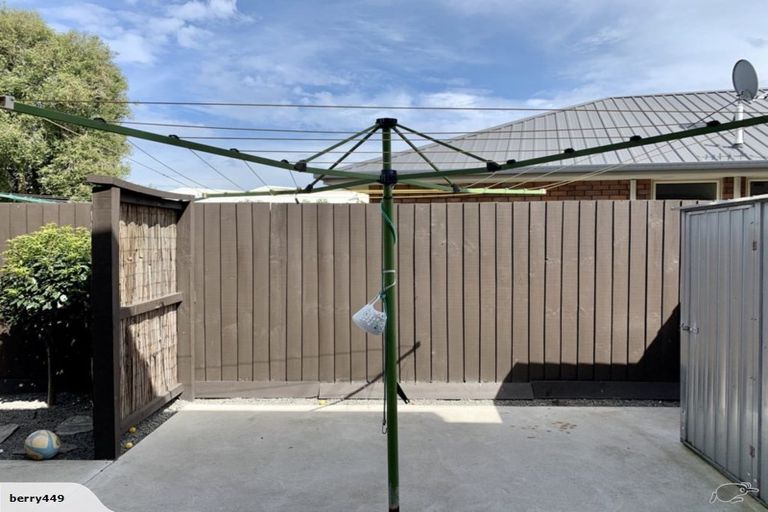 Photo of property in 2/8 Pentland Drive, Belfast, Christchurch, 8051