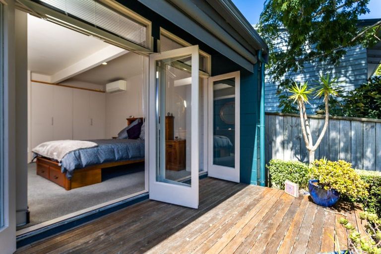 Photo of property in 6 Learmonth Avenue, Birkenhead, Auckland, 0626