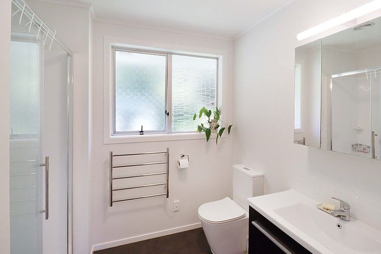 Photo of property in 103a Wyndrum Avenue, Waterloo, Lower Hutt, 5011