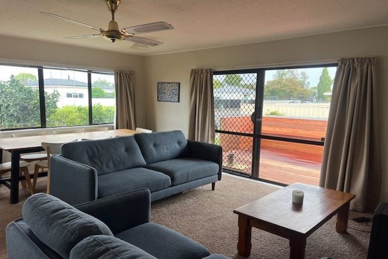 Photo of property in 1/806 Saint Aubyn, Parkvale, Hastings, 4122