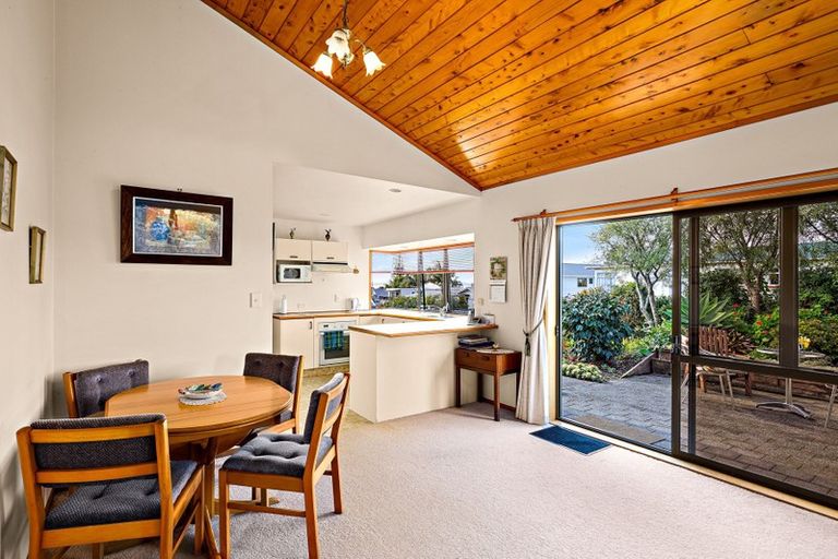 Photo of property in 1a Kauri Crescent, Snells Beach, 0920