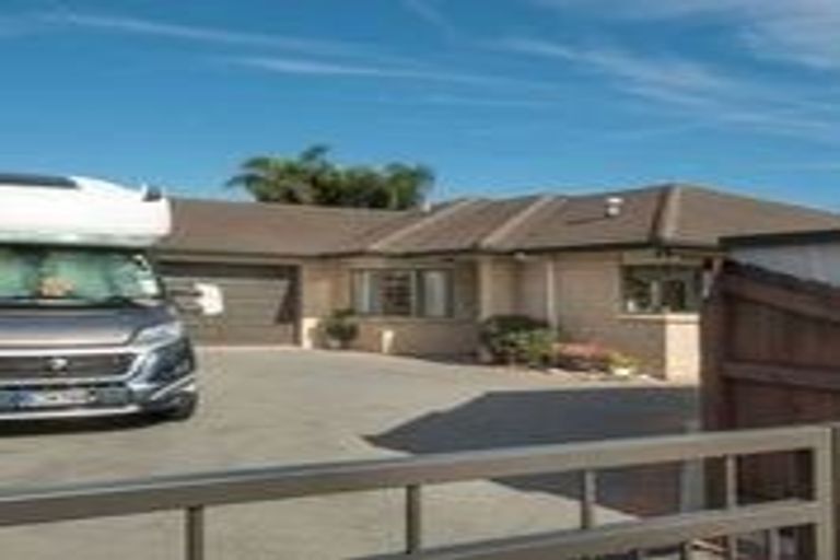 Photo of property in 612 Grenada Street, Papamoa Beach, Papamoa, 3118