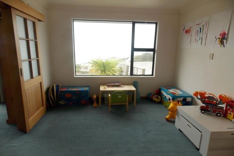 Photo of property in 62 Frobisher Street, Island Bay, Wellington, 6023