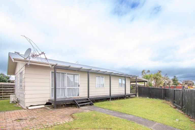 Photo of property in 1/20 Hilton Grove, Kelvin Grove, Palmerston North, 4414