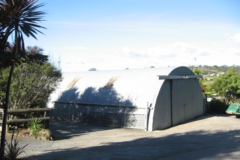 Photo of property in 39 Murphys Road, Totara Park, Auckland, 2019