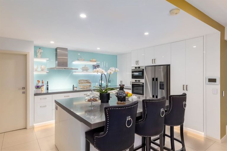 Photo of property in 26 Overdale Drive, Cashmere, Christchurch, 8022