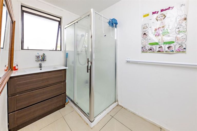 Photo of property in 2/5 Inca Place, Red Hill, Papakura, 2110