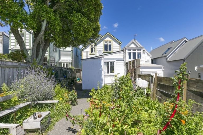 Photo of property in 35 Ellice Street, Mount Victoria, Wellington, 6011