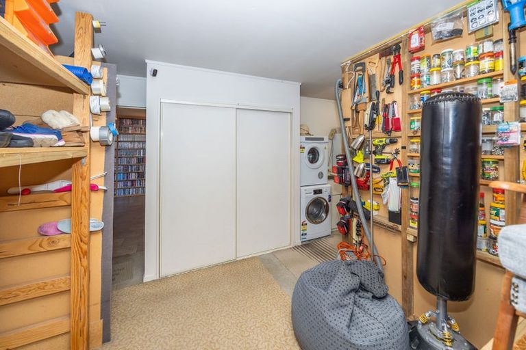 Photo of property in 23 Waiwherowhero Drive, St Andrews, Hamilton, 3200