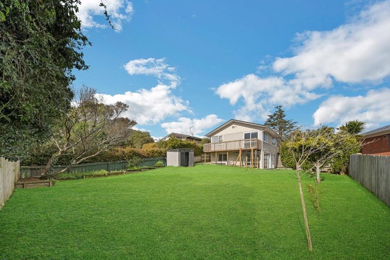 Photo of property in 68 Beechdale Crescent, Pakuranga Heights, Auckland, 2010