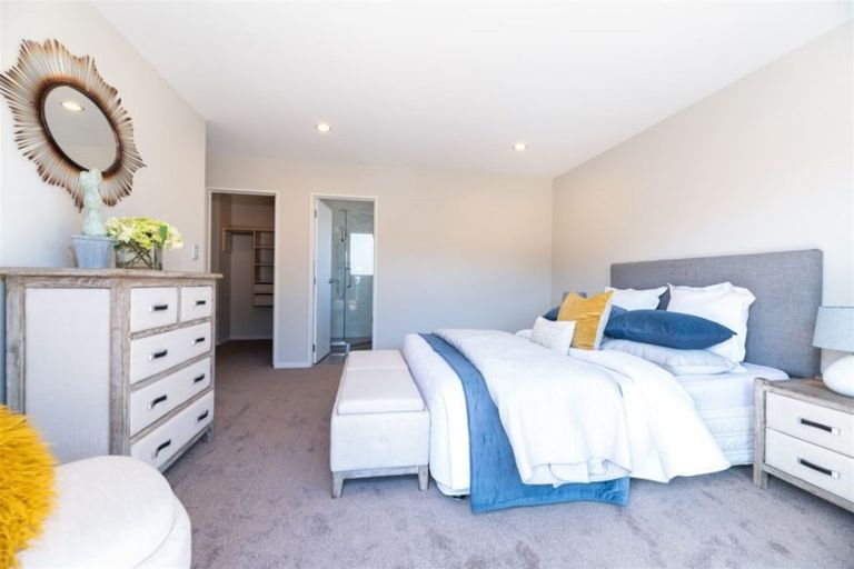 Photo of property in 7 Kahika Grove, Huapai, Kumeu, 0810