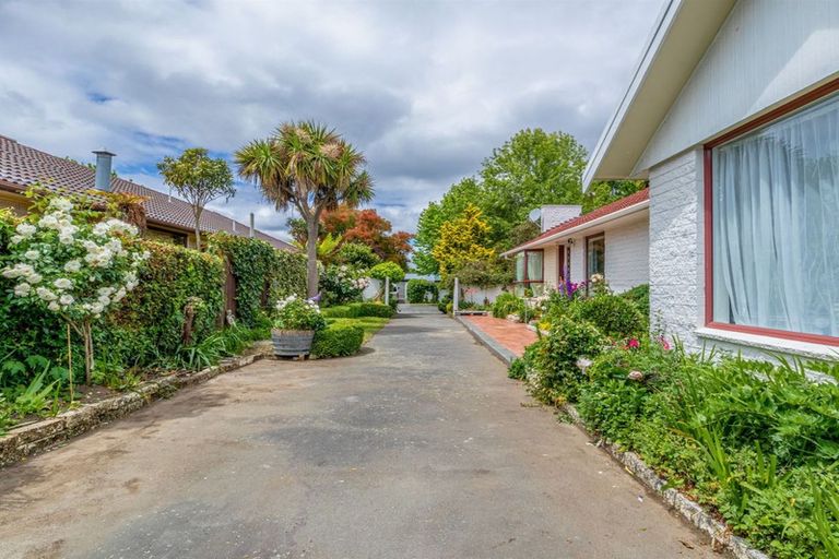 Photo of property in 99 Woodbury Street, Russley, Christchurch, 8042