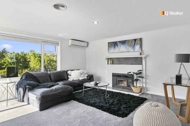 Photo of property in 7 Glendevon Place, Vauxhall, Dunedin, 9013