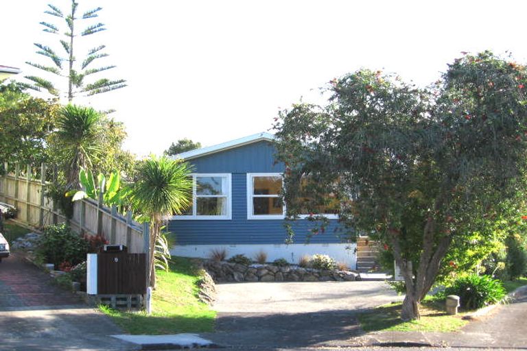 Photo of property in 11 Infidel Place, Torbay, Auckland, 0630