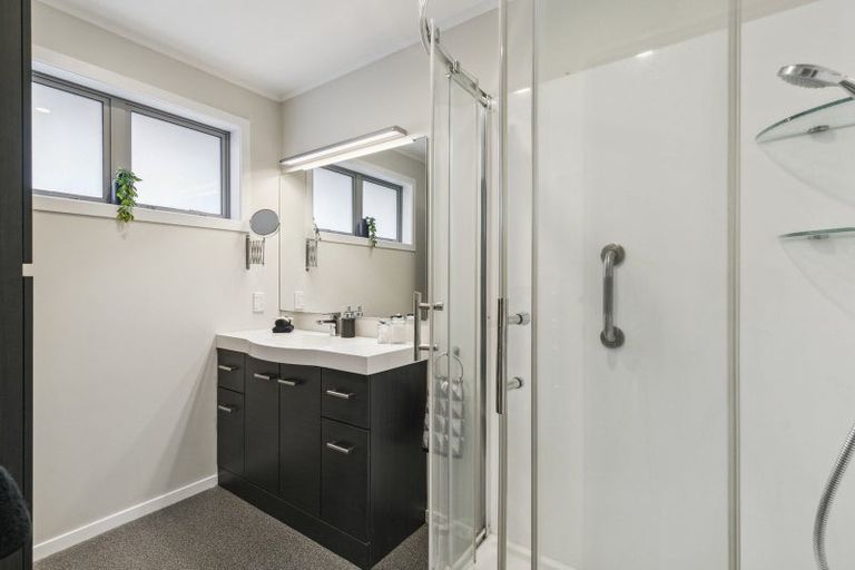 Photo of property in 13 Gipps Street, Karori, Wellington, 6012