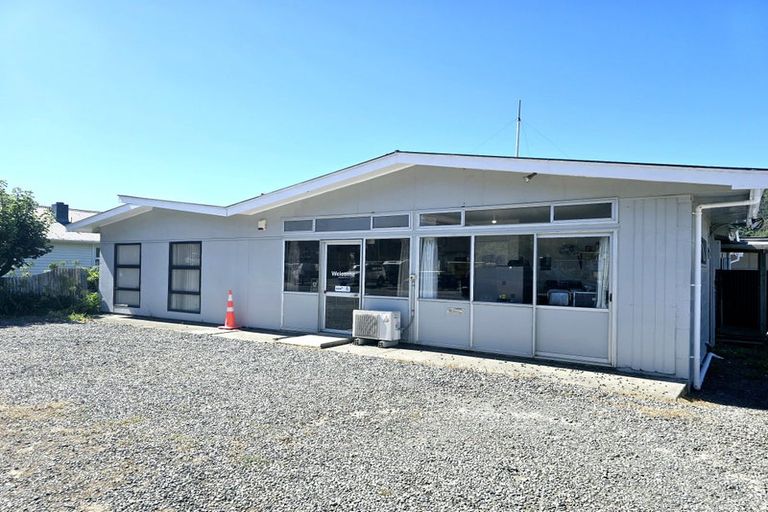 Photo of property in 12 Kent Street, Picton, 7220