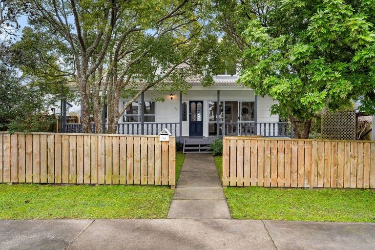 Photo of property in 1/54 De Quincey Terrace, Highland Park, Auckland, 2010
