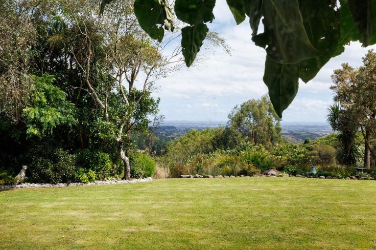 Photo of property in 102 Harrison Hill Road, Aokautere, Palmerston North, 4471