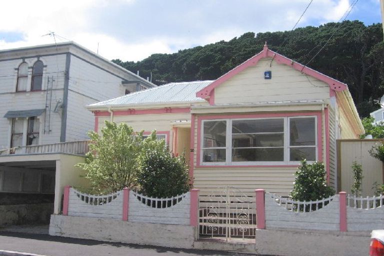 Photo of property in 87 Austin Street, Mount Victoria, Wellington, 6011
