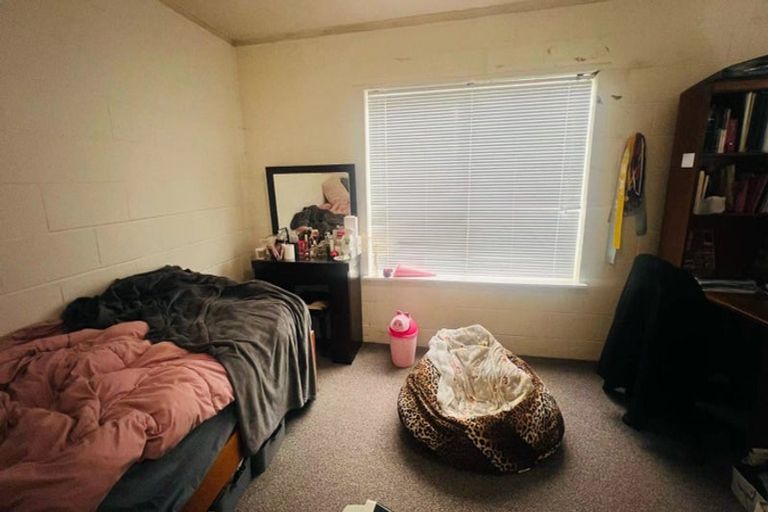 Photo of property in 1/172 Forrest Hill Road, Forrest Hill, Auckland, 0620