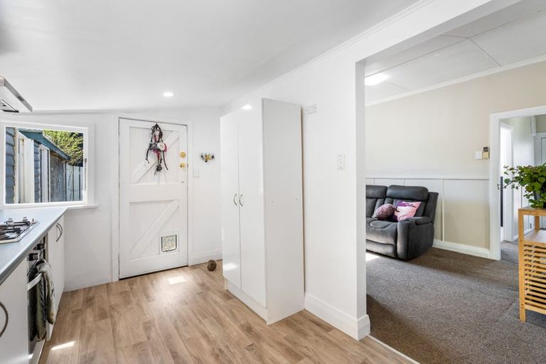 Photo of property in 396 Kaikorai Valley Road, Bradford, Dunedin, 9011