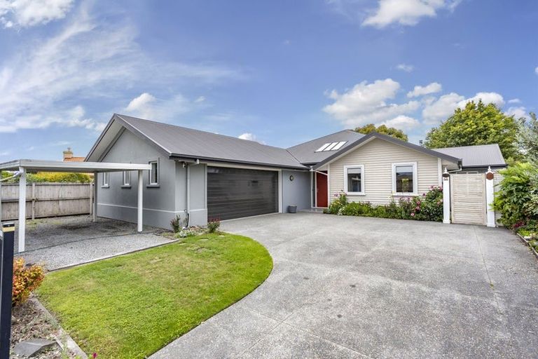 Photo of property in 13 Goodwood Close, Rangiora, 7400