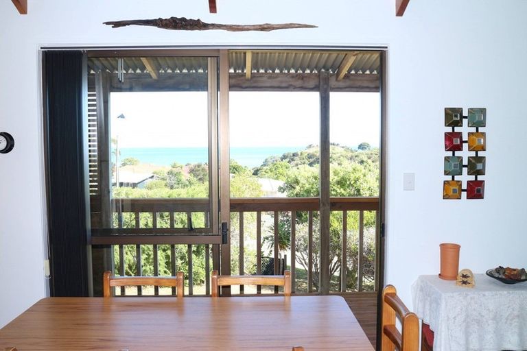 Photo of property in 5 Cable Bay Block Road, Cable Bay, 0420