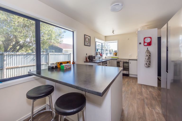 Photo of property in 242a Mairehau Road, Burwood, Christchurch, 8083