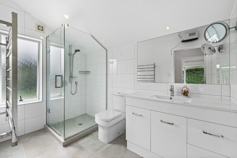 Photo of property in 2 Widdison Place, Albany, Auckland, 0632