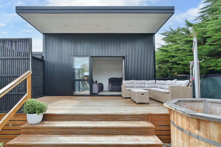 Photo of property in 69a Douglas Road, Amberley, 7410