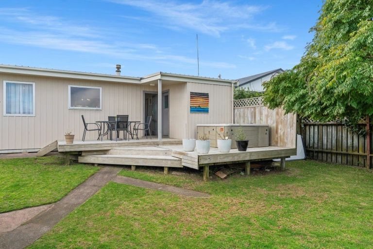 Photo of property in 218 Dickson Road, Papamoa Beach, Papamoa, 3118
