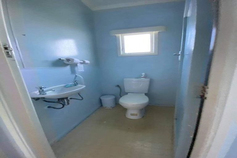 Photo of property in 246 High Street, Eltham, 4322