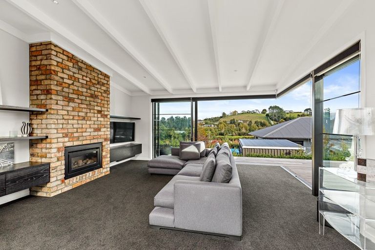 Photo of property in 8 Laly Haddon Place, Matakana, Warkworth, 0985