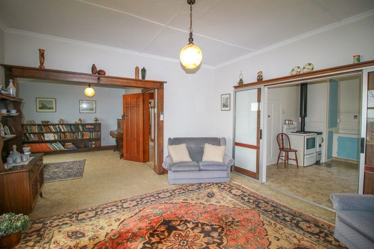 Photo of property in 83 Walker Street, Bluff, 9814