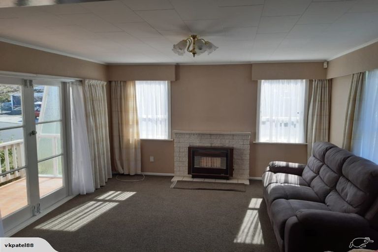 Photo of property in 1 Momona Street, Wainuiomata, Lower Hutt, 5014
