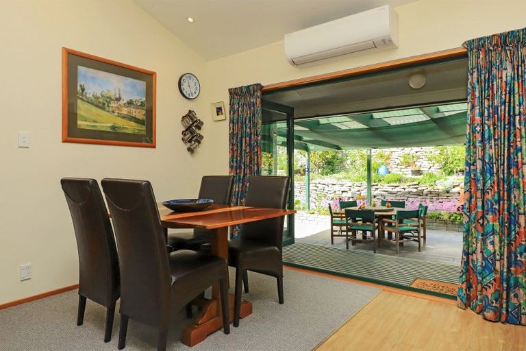 Photo of property in 19 Muritai Crescent, Havelock North, 4130