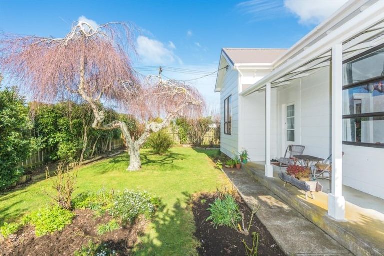 Photo of property in 43 Wilson Street, Waverley, 4510