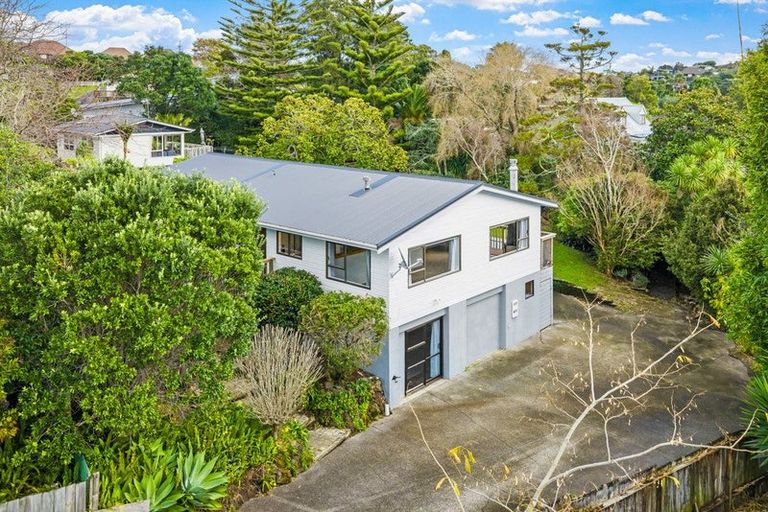 Photo of property in 16 Dobell Road, Stanmore Bay, Whangaparaoa, 0932