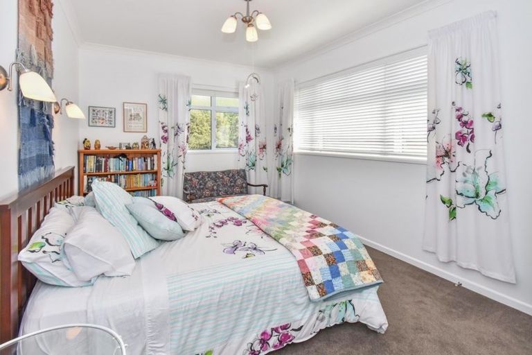 Photo of property in 10 Marwan Crescent, The Gardens, Auckland, 2105