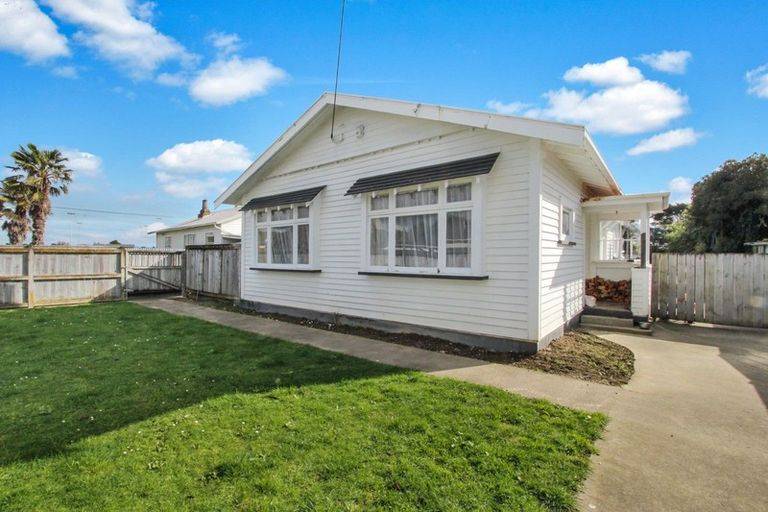 Photo of property in 52 Huxley Street, Pahiatua, 4910