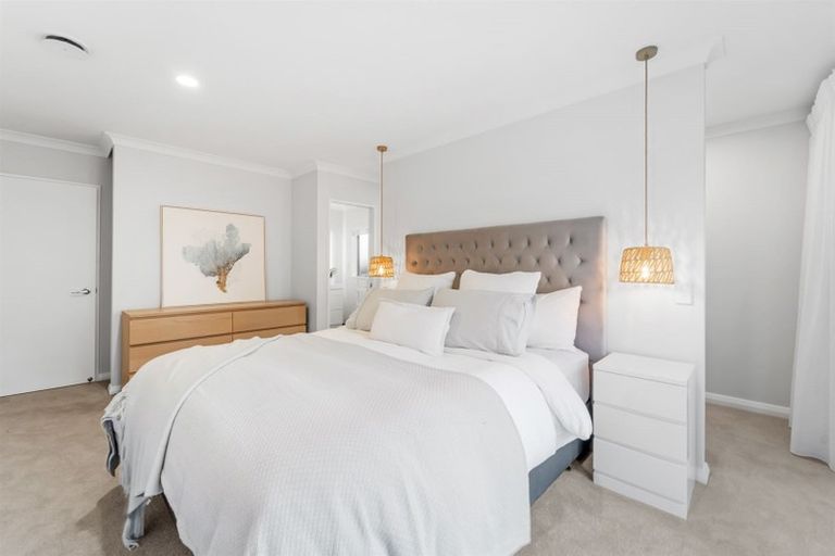 Photo of property in 32a Centreway Road, Orewa, 0931